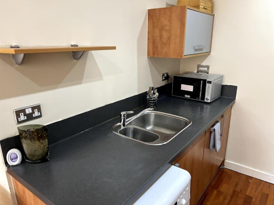 Entire Flat, 2 Bedroom & 2 Bathrooms In ברמינגהאם מראה חיצוני תמונה